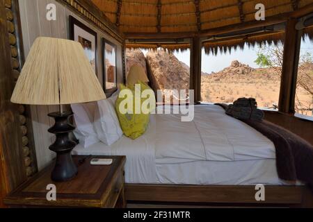 Geographie / Reisen, Namibia, Luxus Chalet der Mowani Mountain Camps in Twyfelfontein, Damaraland, Additional-Rights-Clearance-Info-not-available Stockfoto