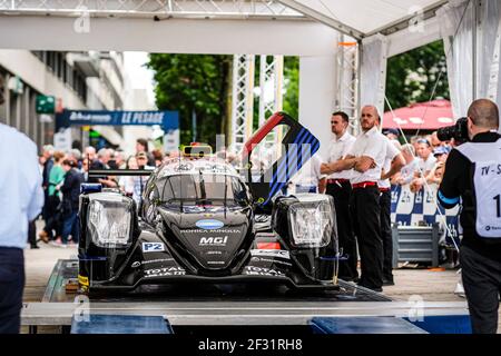 37 HEINEMEIER HANSSON David (DNK), KING Jordan (GBR), TAYLOR Ricky (GBR), Oreca 07 Gibson Team Jackie Chan DC Racing, Ambiente während der 2019 Le Mans 24 Stunden Pesage, am 9. Bis 10. Juni in Le Mans Circuit, Frankreich - Foto Francois Flamand / DPPI Stockfoto