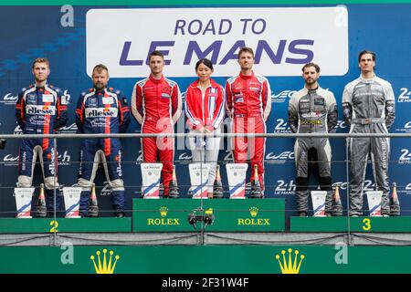 99 HOWARD Andrew (gbr), GUNN Ross (gbr), Aston Martin Vantage GT3, Beechdean AMR, 99 HOWARD Andrew (gbr), GUNN Ross (gbr), Aston Martin Vantage GT3, Beechdean AMR, 40 PIERBURG Valentin (deu), ONSLOW-COLE Tom (gbr), Mercedes AMG GT3, SPS Automotive Performance, Podium während der 2019 Road to le Mans, Vom 13. Bis 17. Juni auf der Rennstrecke von Le Mans, Frankreich - Foto Xavi Bonilla / DPPI Stockfoto