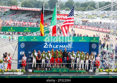 91 LIETZ Richard (aut), BRUNI Gianmaria (ita), MAKOWIECKI Frederic (Fra) Porsche 911 RSR Porsche GT Team, 51 CALADO James (gbr), PIER GUIDI Alessandro (ita), SERRA Daniel (BRA) Ferrari 488 GTE EVO Team AF Corse, 93 PILET Patrick (Fra), BAMBER Earl 911 Porsche (nzl), TANDY Nicholas (gbr), Porsche GT Team Podium während des 2019-Stunden-Rennens von Le Mans 24, vom 15. Bis 16. Juni auf der Rennstrecke von Le Mans, Frankreich - Foto Marc de Mattia / DPPI Stockfoto