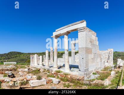 Alter Tempel von Demeter, von 6th Jahrhundert B.C., von weißem Marmor, in Naxos Insel, Kykladen Inseln, Griechenland, Europa. Stockfoto