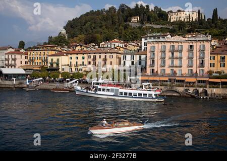 Italien, Lombardei, Bellagio, Blick auf das Dorf vom See Stockfoto