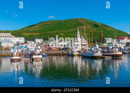 Husavik, Island, 17. August 2020: Blick auf den Hafen von Husavik, Island Stockfoto