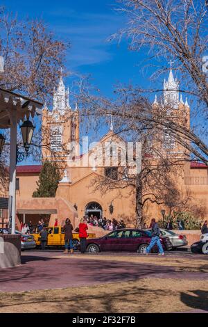 San Felipe de Neri Kirche, in der Altstadt von Albuquerque, die ruhige Dorf, hat sich der Schwerpunkt von Albuquerque Leben der Gemeinschaft seit 1706. Stockfoto