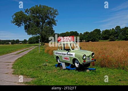 Trabi als Führer zum DDR Museum Dargen, Insel Usedom, Mecklenburg-Vorpommern, Deutschland Stockfoto