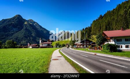 Landschaft Im Lechtal In Tirol, Österreich Stockfoto