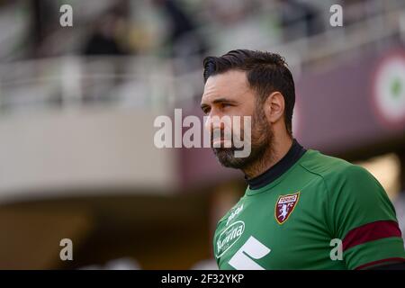 Salvatore Sirigu von Turin FC während der Serie A Fußballspiel zwischen Turin FC und FC Internazionale. Sportstadien rund um Italien bleiben unter Stockfoto