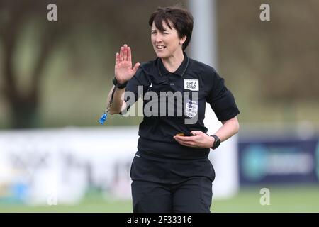 DURHAM CITY, GROSSBRITANNIEN. MÄRZ 14th Schiedsrichterin Jane Simm während des FA Women's Championship Matches zwischen dem Durham Women FC und Leicester City im Maiden Castle, Durham City am Sonntag, 14th. März 2021. (Kredit: Mark Fletcher, Mi News) Kredit: MI Nachrichten & Sport /Alamy Live Nachrichten Stockfoto