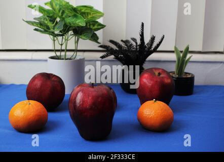 Orangen und Äpfel Obst Fotografie Stockfoto