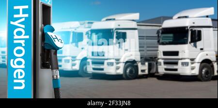 Self-Service-Wasserstofftankstelle auf einem Hintergrund von LKWs Stockfoto