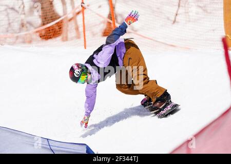 Otari, Nagano, Japan. März 2021, 14th. Kiyoharu Nakagawa (JPN), 14. März 2021 - para Snowboard : Snowboard Cross im Skigebiet Hakuba Norikura Onsen während 2021 Alle Japan para Snowboard Championships und Supporters Cup in Otari, Nagano, Japan. Kredit: SportsPressJP/AFLO/Alamy Live Nachrichten Stockfoto