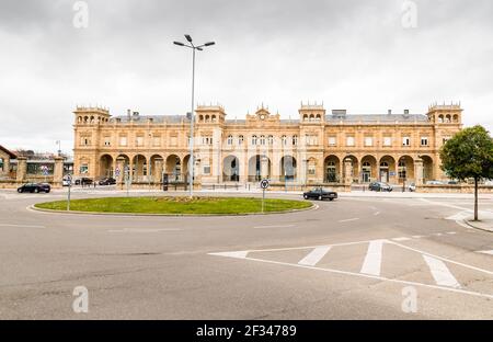 Zamora Bahnhof, Castilla y León. Zamora, Spanien. Bahnhof. Silver Way. Stockfoto