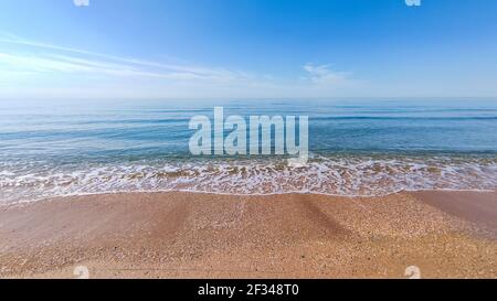 Seascape, ruhig am Meer an einem ruhigen Tag Stockfoto