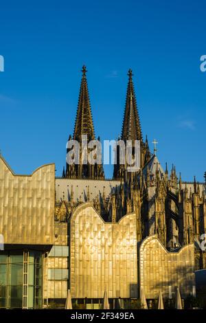 Geographie / Reisen, Deutschland, Nordrhein-Westfalen, Kölner Dom, Museum Ludwig, Köln, Freedom-Of-Panorama Stockfoto