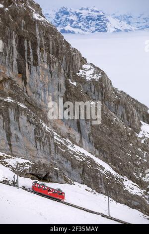 Schweiz, Obwalden. Die Pilatus-Bahn, eine Bergbahn in der Schweiz und sie ist die steilste der Welt Stockfoto