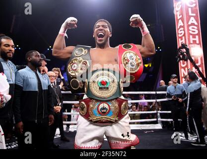 Datei Foto vom 07-12-2019 von Anthony Joshua nach der Rückeroberung der IBF, WBA, WBO & IBO World Heavyweight Championship Gürtel. Ausgabedatum: Montag, 15. März 2021. Stockfoto