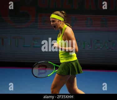 Sankt Petersburg, Russland. März 2021, 15th. Jelena Ostapenko aus Lettland gesehen in Aktion während eines Spiels gegen Paula Badosa aus Spanien bei der St.Petersburg Ladies Trophy 2021 Tennisturnier in Sibur Arena.Endstand: (Jelena Ostapenko 2 - 0 Paula Badosa Credit: SOPA Images Limited/Alamy Live News Stockfoto