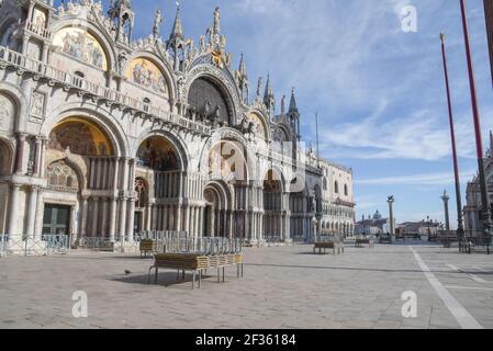 Venedig, Italien. März 2021, 15th. Zona Piazza San Marco durante Venezia in Zona Rossa, Nachrichten in Venezia, Italia, 15 marzo 2021 Quelle: Independent Photo Agency/Alamy Live News Stockfoto