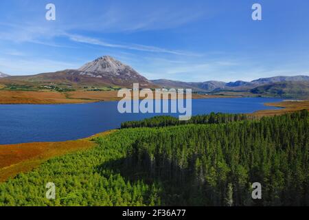 Errigal und Lough Nacung, West of Money, Derryveagh Mountains, County Donegal GPS: Breite: N 55 2,030' (55 2'1,8') GPS: Länge: W 8 10,785' (8 Stockfoto