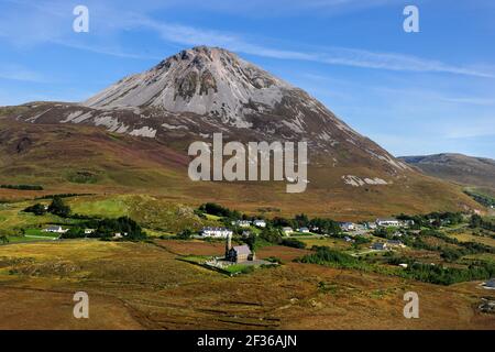 Errigal in der Nähe von Gomey, Derryveagh Mountains, County Donegal GPS: Breitengrad: N 55 1,347' (55 1'20,8') GPS: Längengrad: W 8 9,404' (8 9'24,2') Höhenlage Stockfoto