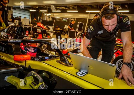 DAVID Hadrien (Fra), Formula Renault Eurocup Team MP Motorsport, Portrait bei den Eurocup Formula Renault Rookie Tests in Abu Dhabi, vom 27. Bis 28th 2019. oktober. Foto Jean Michel Le MEUR / DPPI Stockfoto