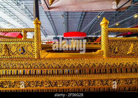 Nahaufnahme Detail der Royal Barge in Royal Barges Museum in Bangkok, Thailand Stockfoto