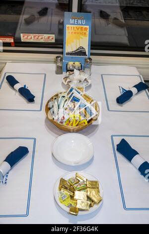Washington DC, Union Station, Bahnhof, Amtrak Silver Meteor Star, Speisewagen, Dinner Service Menü, Tischgestaltung innen, Stockfoto