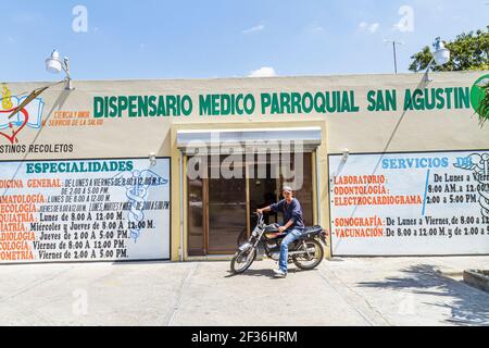 Santo Domingo Dominikanische Republik, Bajos de Haina medizinische Klinik, Gesundheitseinrichtung Poliklinik Labor Sonogramm Impfung Vordereingang außen, Stockfoto
