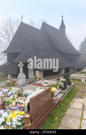 UNESCO-Denkmal Allerheiligen Kirche in Tvrdosin, Slowakei Stockfoto