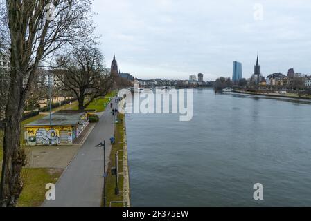 Das Mainufer in Frankfurt Stockfoto
