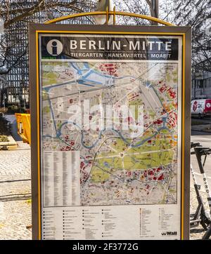 Karte von Central Berlin Deutschland - STADT BERLIN, DEUTSCHLAND - 11. MÄRZ 2021 Stockfoto