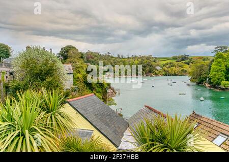 Blick vom Kriegsflotte Creek am Dartmouth Hafen an der River Dart, Devon, England, UK Stockfoto