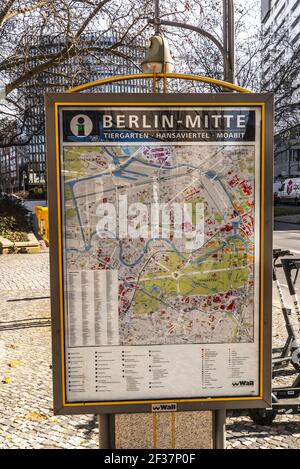 Karte von Central Berlin Deutschland - STADT BERLIN, DEUTSCHLAND - 11. MÄRZ 2021 Stockfoto