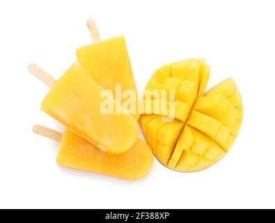 Lecker mango Eis auf weißem Hintergrund Stockfoto