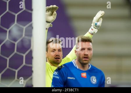 GENT, BELGIEN - 15. MÄRZ: Torwart Simon Mignolet vom Club Brugge beim Jupiler Pro League Spiel zwischen KAA Gent und Club Brugge KV in Ghelamco Stockfoto