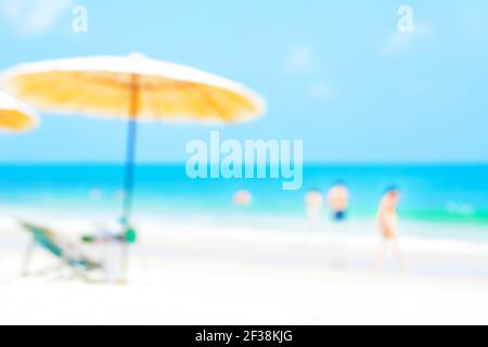 Blur weißen Sandstrand mit wenigen Personen, kann als Hintergrund verwendet werden Stockfoto