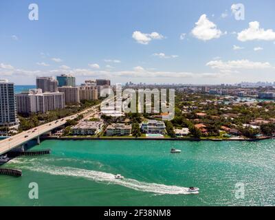 Gehobene Häuser in Bal Harbor Miami FL USA Stockfoto