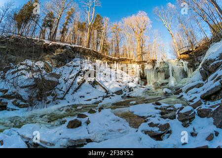 Smokey Hollow Waterfalls Ancaster Hamilton Ontario Kanada im Winter Stockfoto