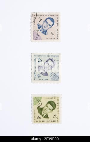 05.03.2021 Istanbul Türkei - gebrauchte und abgesagte Briefmarke. Eine in Bulgarien gedruckte Briefmarke zeigt den sowjetischen Kosmonauten Boris Egorov, Wladimir M. Komarov, um 196 Stockfoto