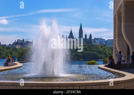 Geographie / Reisen, Kanada, Ottawa, Parliament Hill, château Laurier, Blick vom kanadischen Museum von His, Additional-Rights-Clearance-Info-not-available Stockfoto