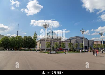 Pavillon 11 Metallurgie (ehemalige kasachische SSR)-- VDNKh (All-Russia Exhibition Centre, auch All-Russian Exhibition Centre genannt), Moskau, Russland Stockfoto