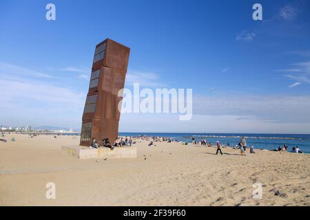 Geographie/Reisen, Spanien, Barcelona, Platja de La Barceloneta, Skulptur L'Estel Ferit von Rebecca Horn, Additional-Rights-Clearance-Info-not-available Stockfoto