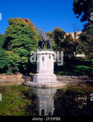 MONUMENTO A ISABEL LA CATOLICA - 1883. Autor: OMS MANUEL. Lage: AUSSEN. MADRID. SPANIEN. Stockfoto