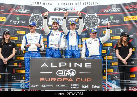 BLAISE Mathieu (Fra), Alpine A 110 Europa Cup Team Racing Technology, Portrait, FEBREAU Julien, HERRERO Mateo (Fra), Alpine A 110 Europa Cup Team Mailand Wettbewerb, Portrait RACE 1 Sieger, SEVESTRE Marc (Fra), Alpine A 110 Europa Cup Team Autosport GP, Portrait Podium Herren Rennen 1 während der 2019 FFSA GT4 französisch Meisterschaft, vom 19. Bis 22. april, in Nogaro, Frankreich - Foto Jean Michel Le MEUR / DPPI Stockfoto