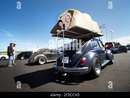 Volkswagen trifft Bug Run im Mantorp Park. Stockfoto