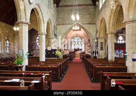 Innenraum der St Marys Church, Cheltenham, Gloucestershire Großbritannien Stockfoto
