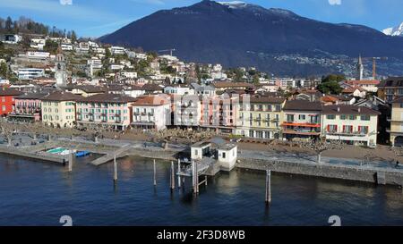 Droneview nach Ascona, Schweiz Stockfoto