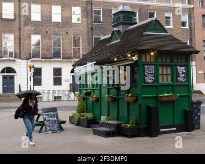 Russell Square Cabmen's Shelter, ein Café, das von schwarzen Londoner Taxifahrern genutzt wird Stockfoto