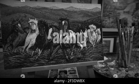 Schwarz-weiß monochrome professionelle Künstler handgemalt Original Impressionismus Meisterwerke Maler Kunst Ölmalerei Pferd und Pony im Zoo Wald Stockfoto
