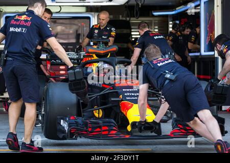 33 VERSTAPPEN Max (nld), Aston Martin Red Bull Tag Heuer RB14, Aktion bei 2018 F1 Tests in Abu Dhabi, VAE, am 27th 2018. november - Foto Sebastiaan Rozendaal / DPPI Stockfoto